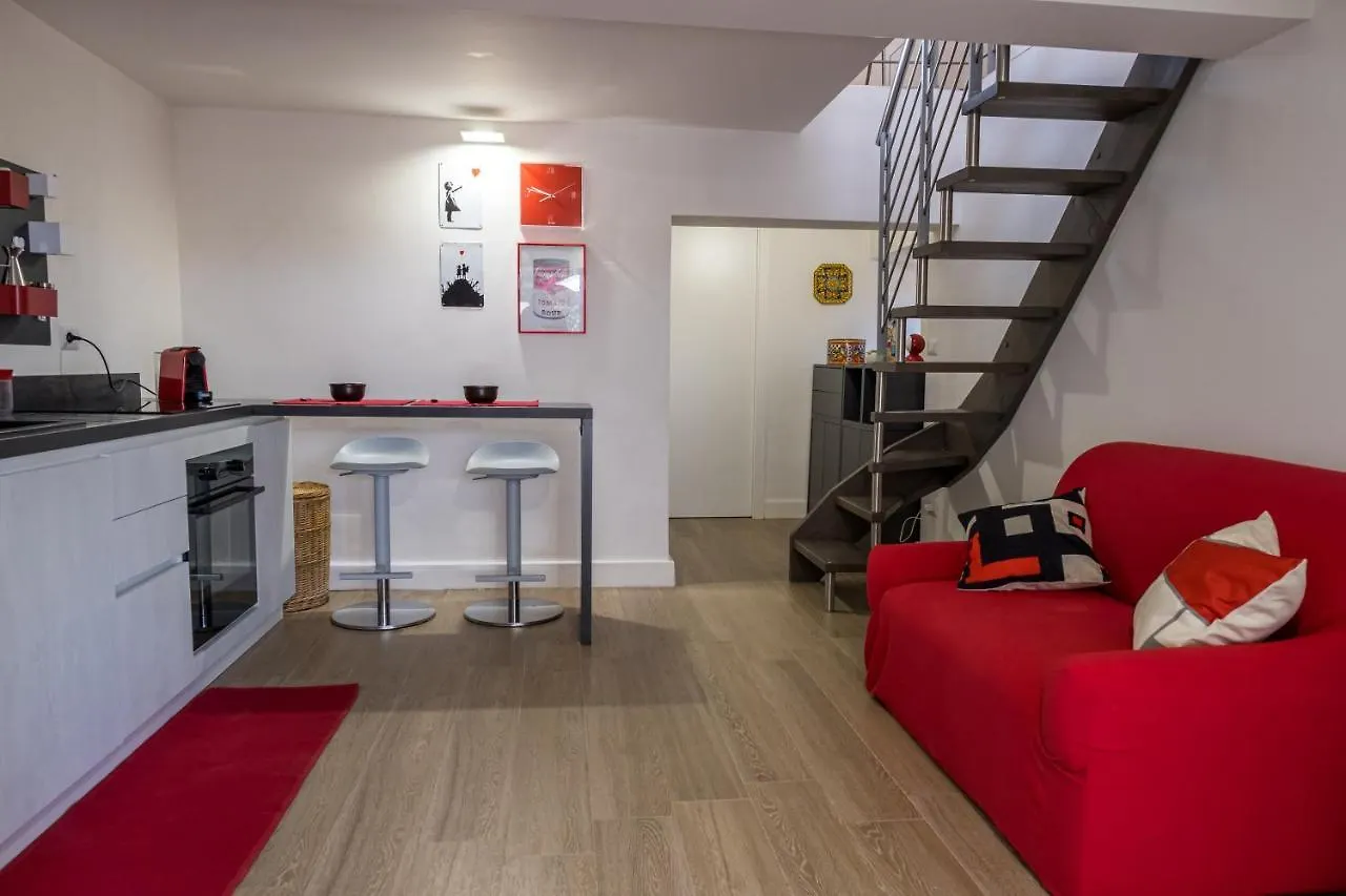 Teatro Apartments Mondello 팔레르모
