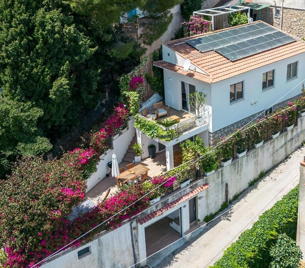 Teatro Apartments Mondello 팔레르모